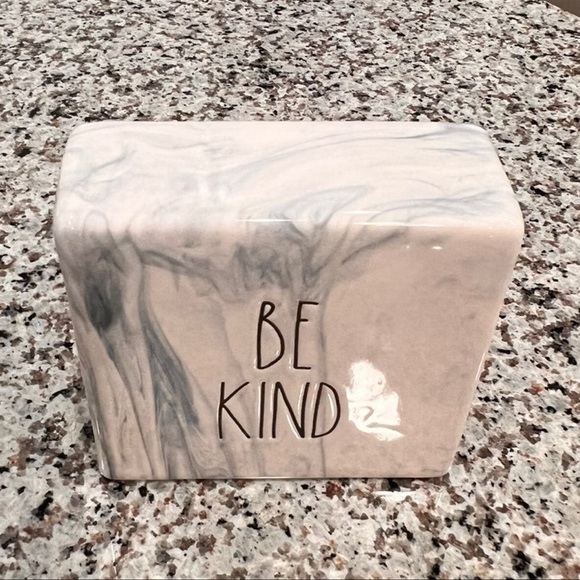 Rae Dunn BE KIND Desk Plaque Sign - Picture 5 of 12